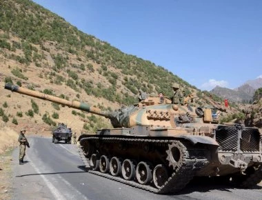 Βίντεο: Κούρδοι αντάρτες τρέπουν σε φυγή Τούρκους στρατιώτες σε επίθεση εναντίον οχυρής θέσης